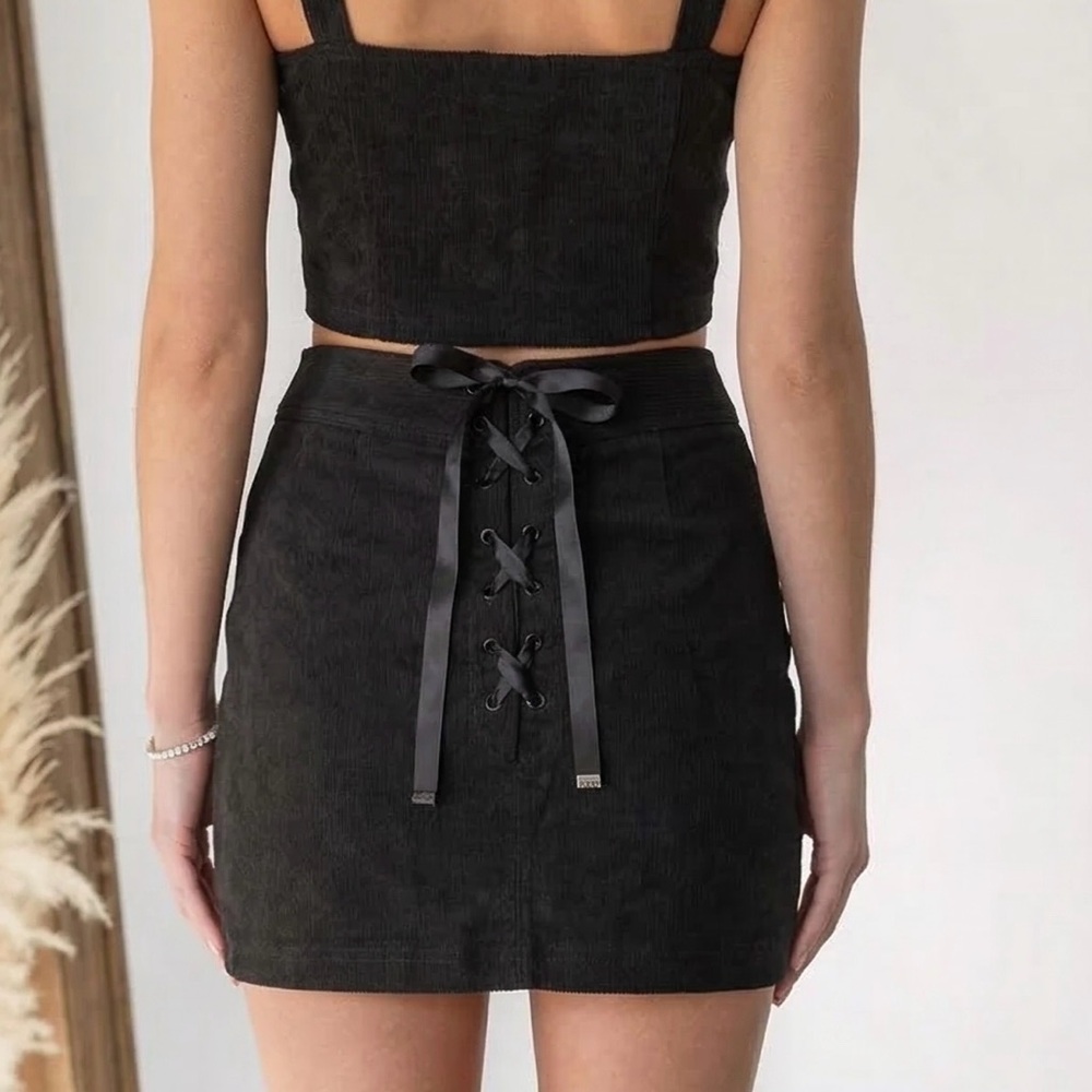 Vintage Saks Fifth Avenue 5/48 Black Lace-Up Back Mini Skirt Sz 10
